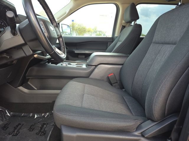 Certified 2024 Ford Expedition XLT RWD image 27
