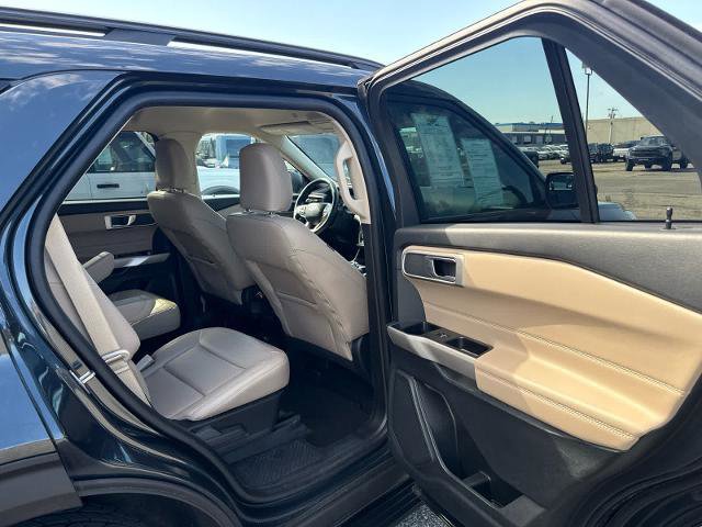 Certified 2022 Ford Explorer XLT w/ Equipment Group 202A image 9
