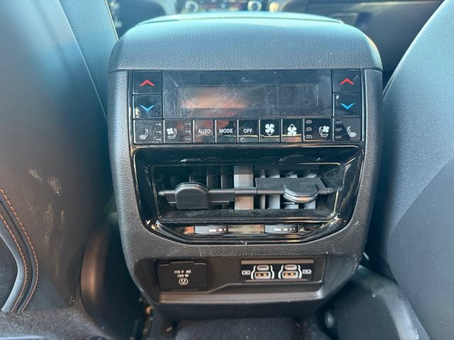 Used 2024 Jeep Grand Cherokee L Summit AWD/4WD image 20