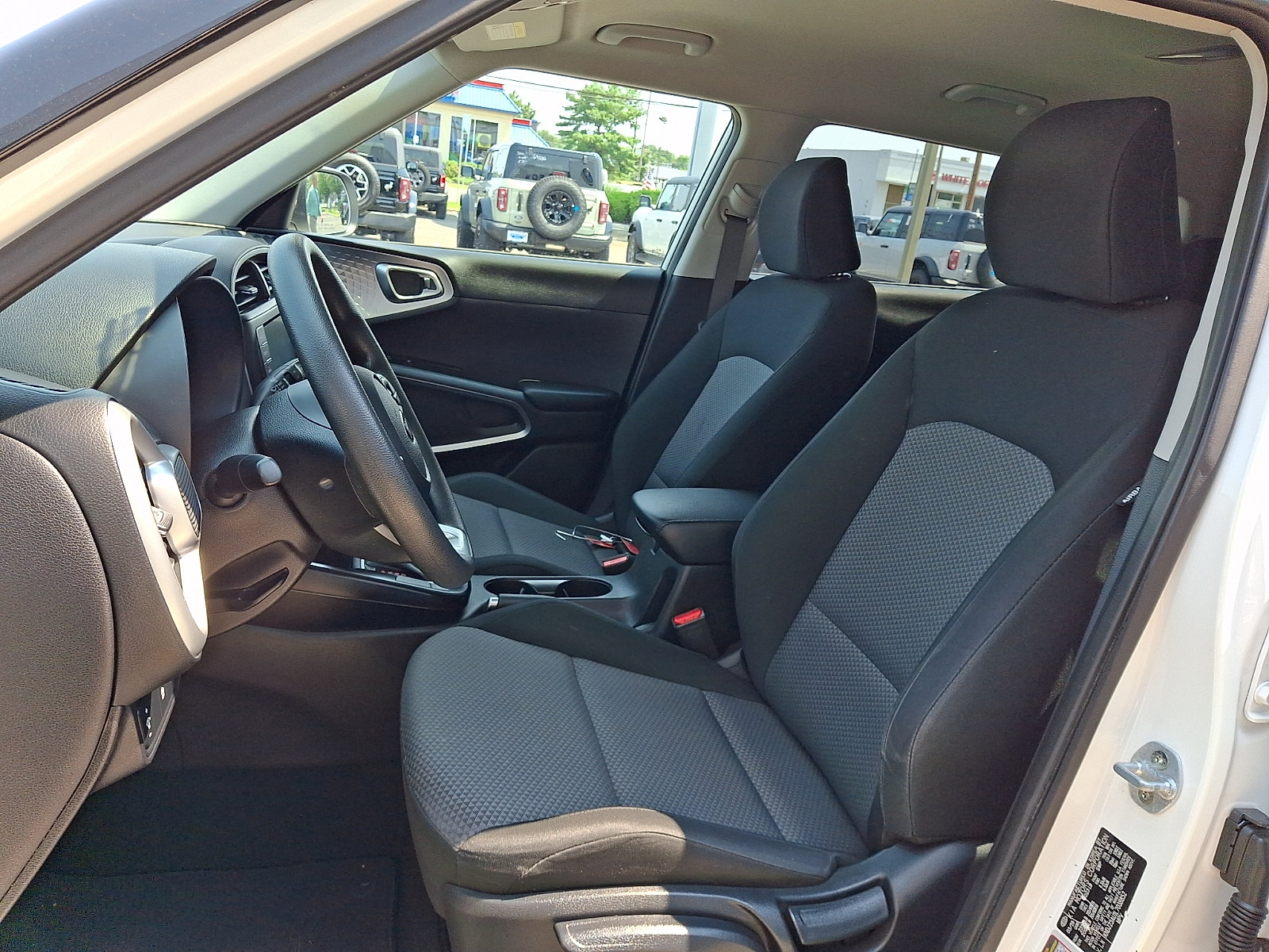 Used 2020 Kia Soul LX FWD image 14