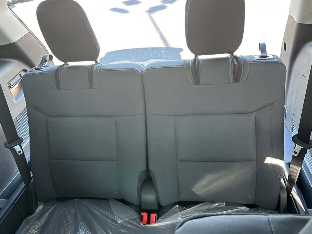 Certified 2026 Ford Explorer Active RWD image 19
