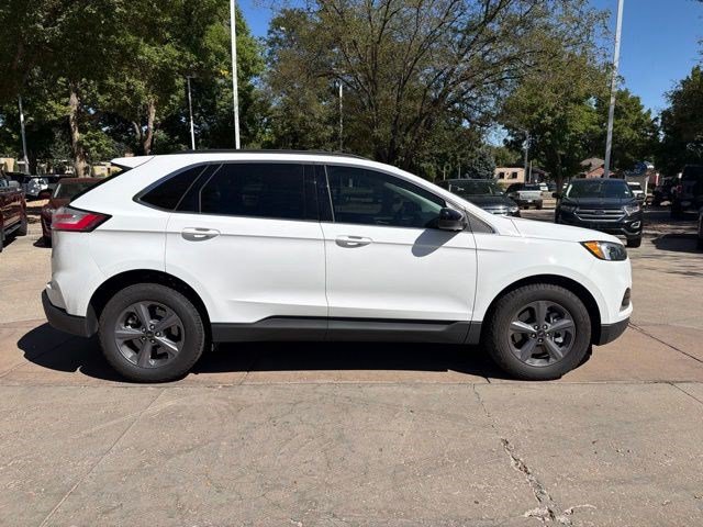 Certified 2022 Ford Edge SEL w/ Sport Appearance Package AWD/4WD image 7
