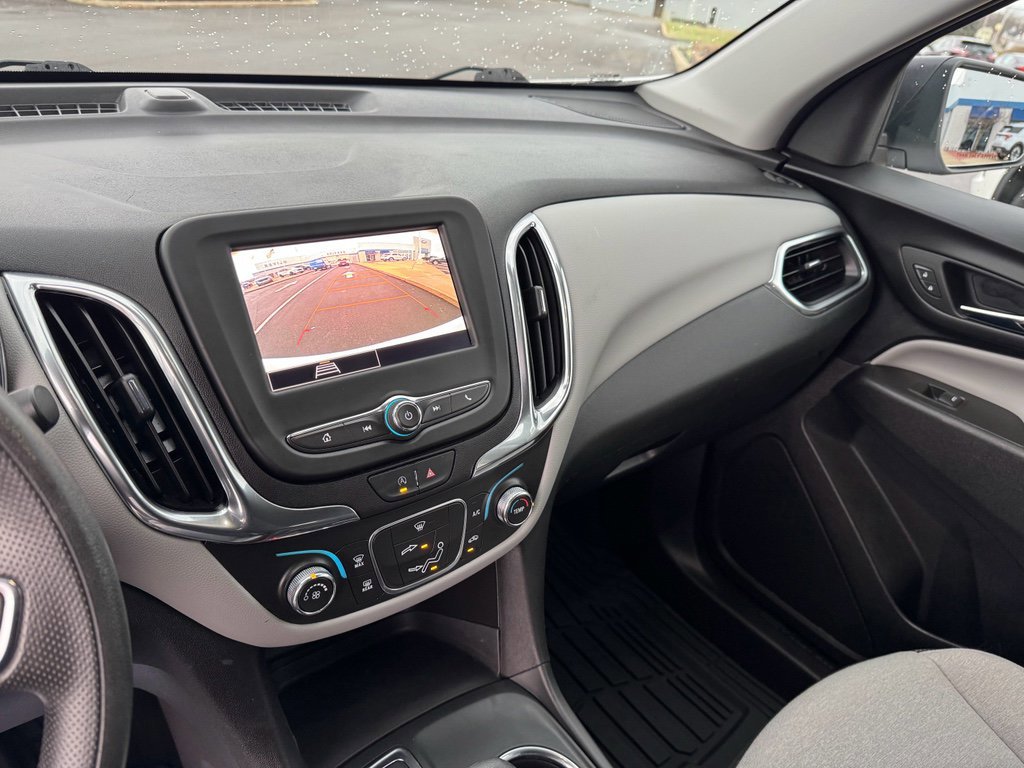 Used 2024 Chevrolet Equinox LS w/ LS Convenience Package image 29
