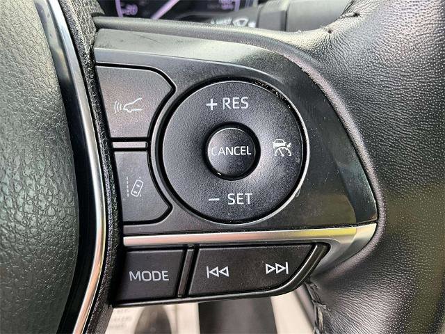 Used 2019 Toyota Camry XLE image 15