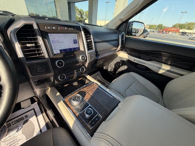 Certified 2021 Ford Expedition Max Platinum AWD/4WD image 11