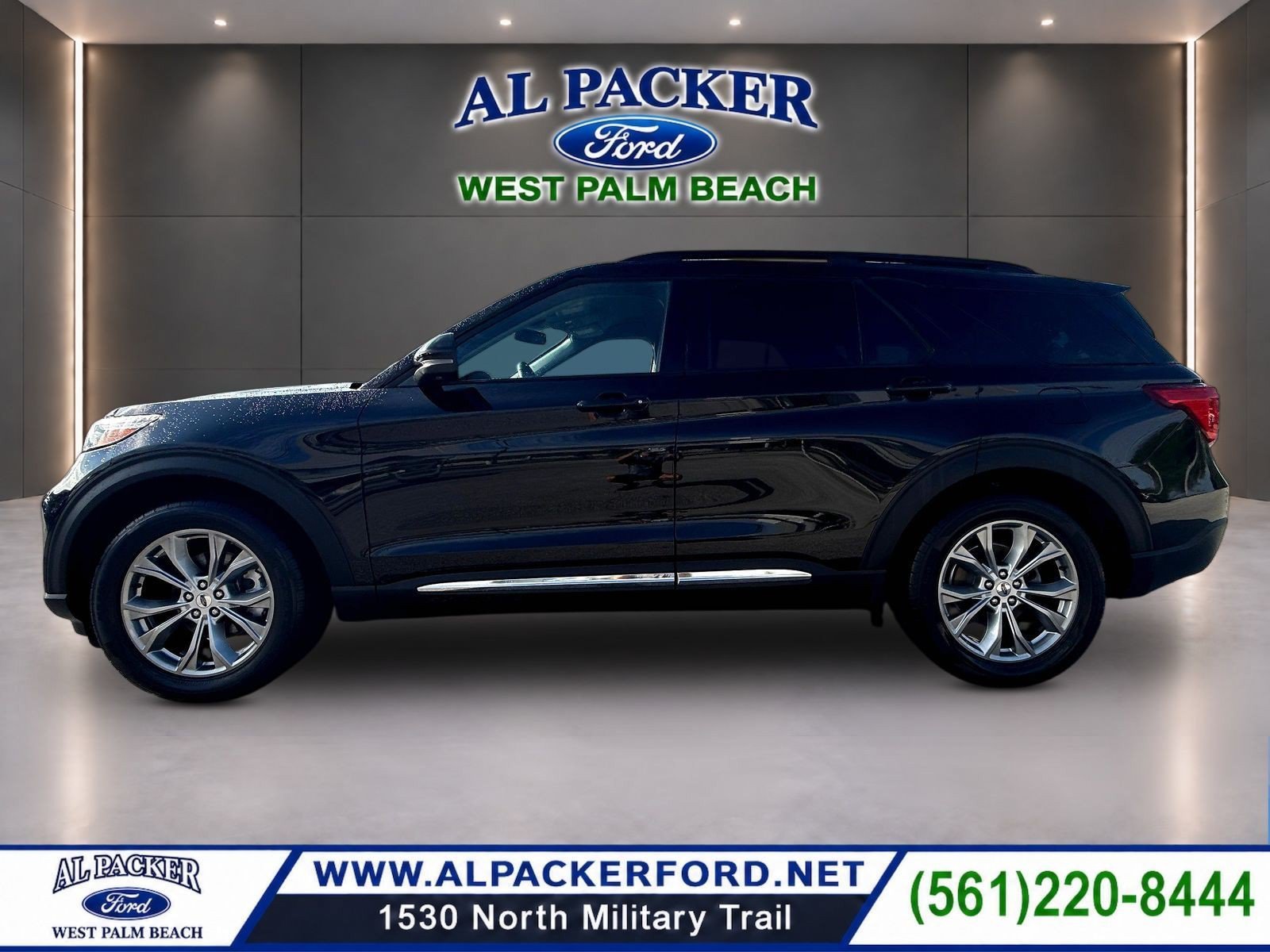 Certified 2023 Ford Explorer XLT w/ Equipment Group 202A RWD image 9