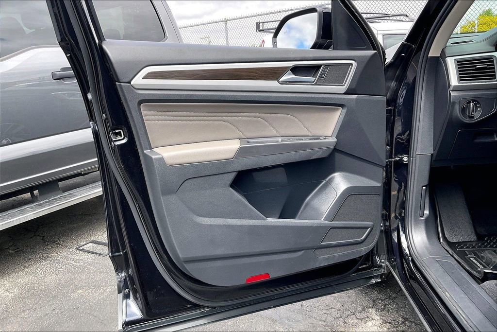 Used 2023 Volkswagen Atlas SE AWD/4WD image 22