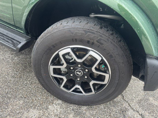 Certified 2025 Ford Bronco Outer Banks AWD/4WD image 37