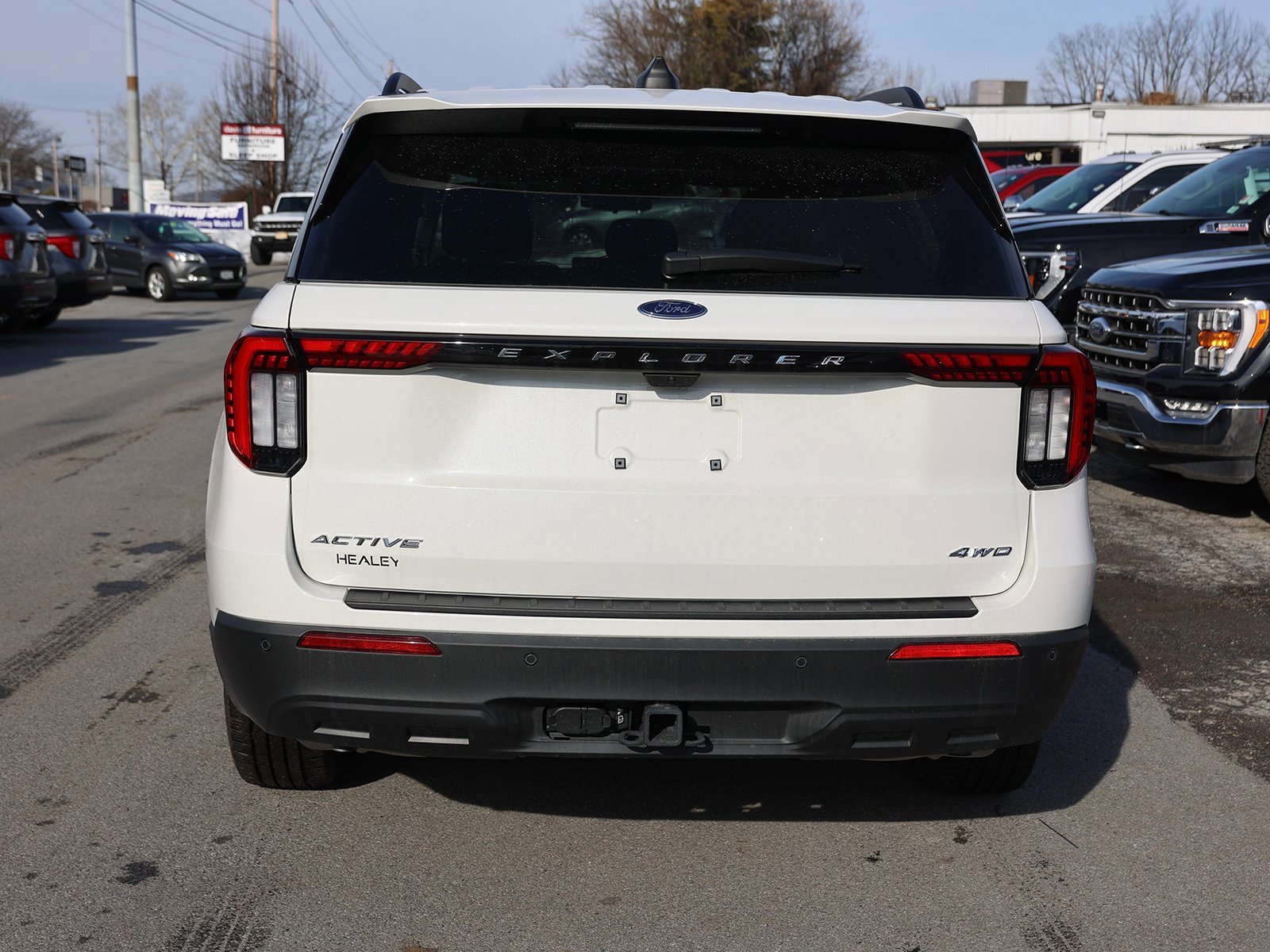 Certified 2025 Ford Explorer Active image 3