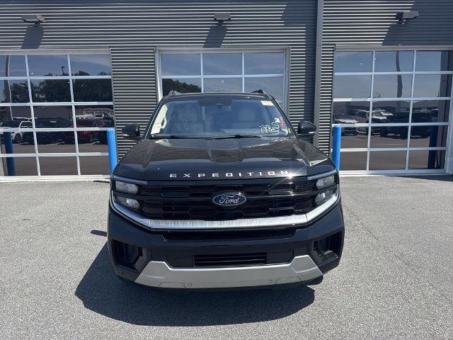 Certified 2025 Ford Expedition Platinum AWD/4WD image 5