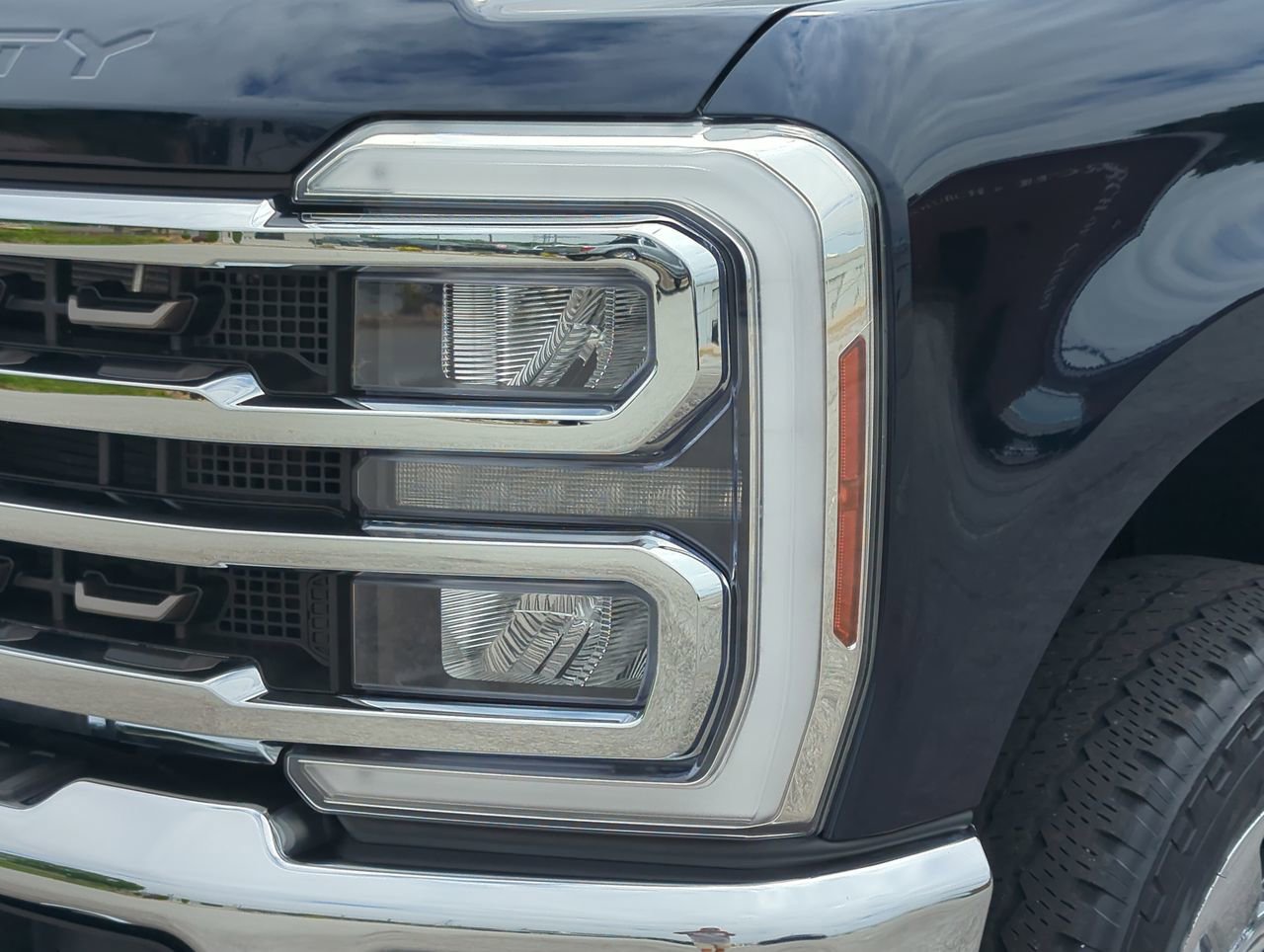 Certified 2024 Ford F250 King Ranch w/ Chrome Package AWD/4WD image 8