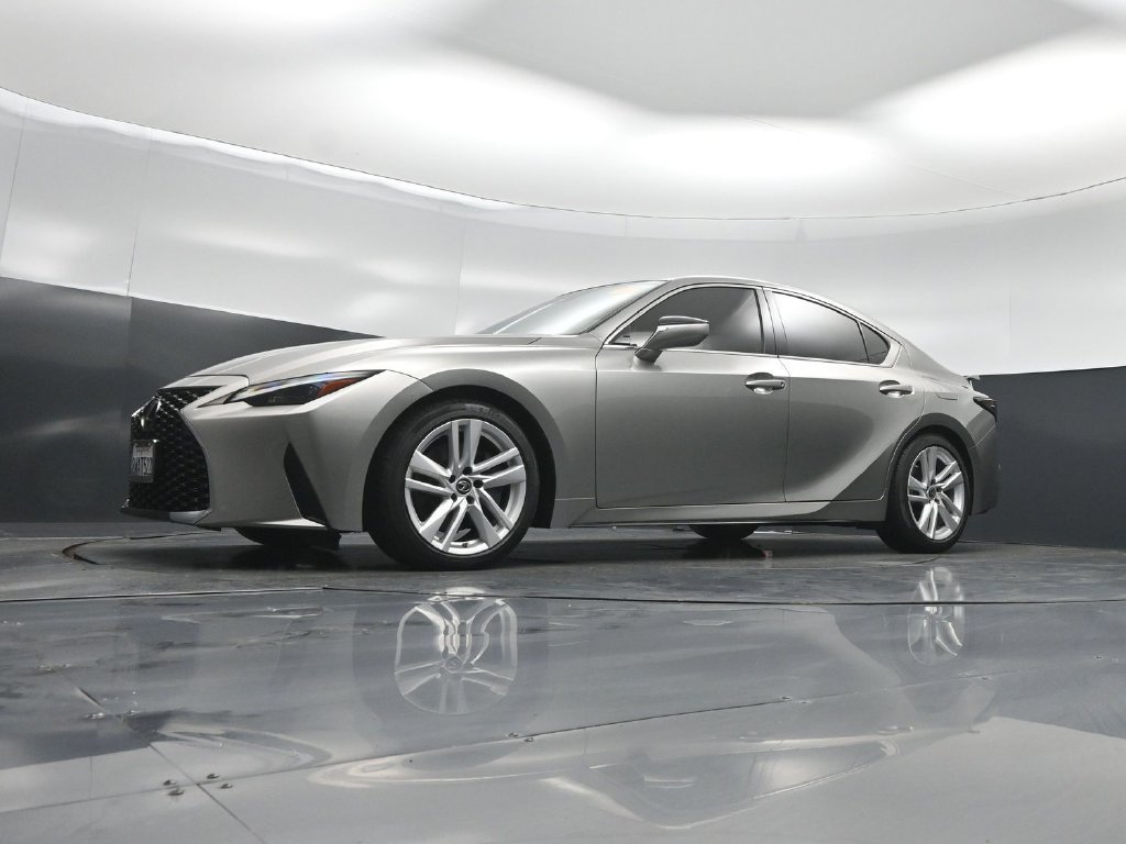 Used 2021 Lexus IS 300 w/ Accessory Package RWD image 37