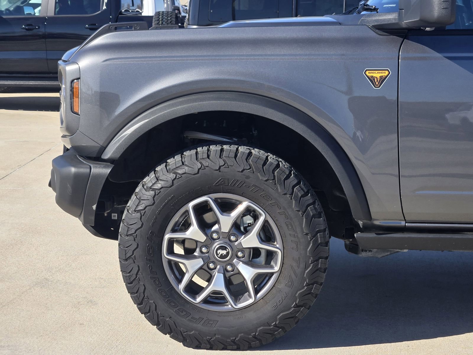 Certified 2025 Ford Bronco Badlands image 9