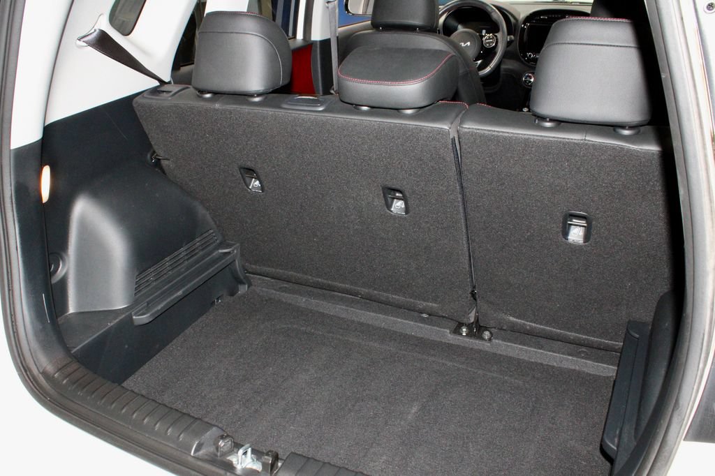 Used 2023 Kia Soul GT-Line FWD image 15