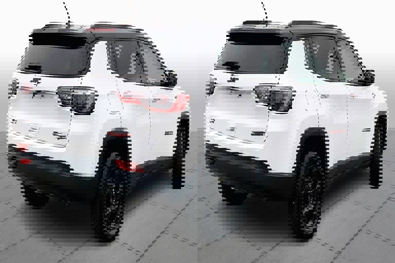 Used 2023 Jeep Compass Trailhawk image 12