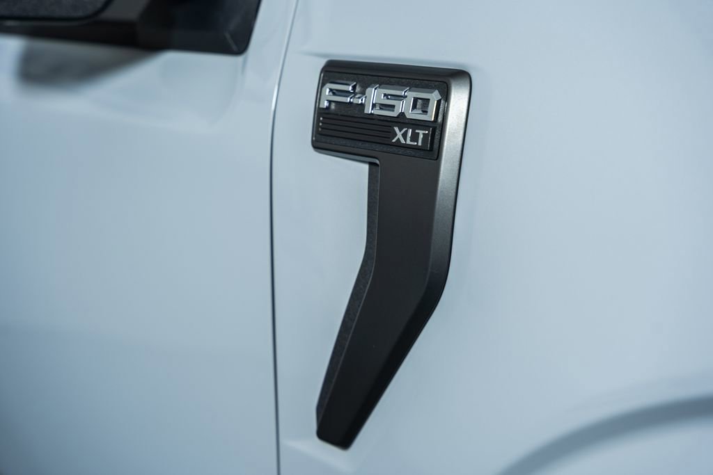 Certified 2022 Ford F150 XLT w/ Equipment Group 302A High image 16