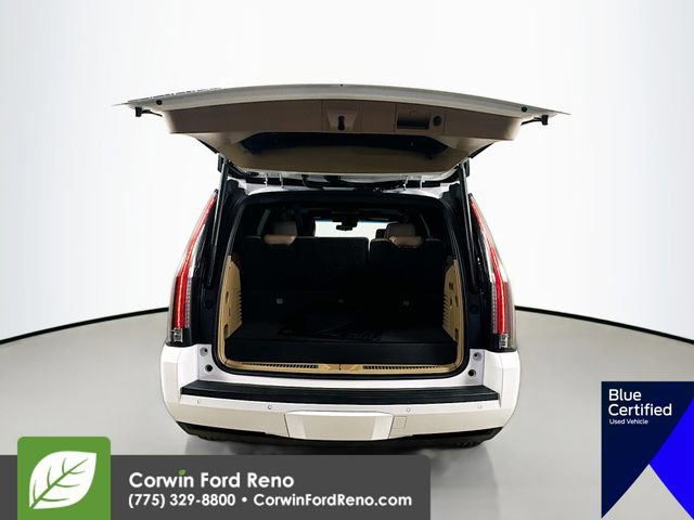 Used 2018 Cadillac Escalade Platinum AWD/4WD image 32