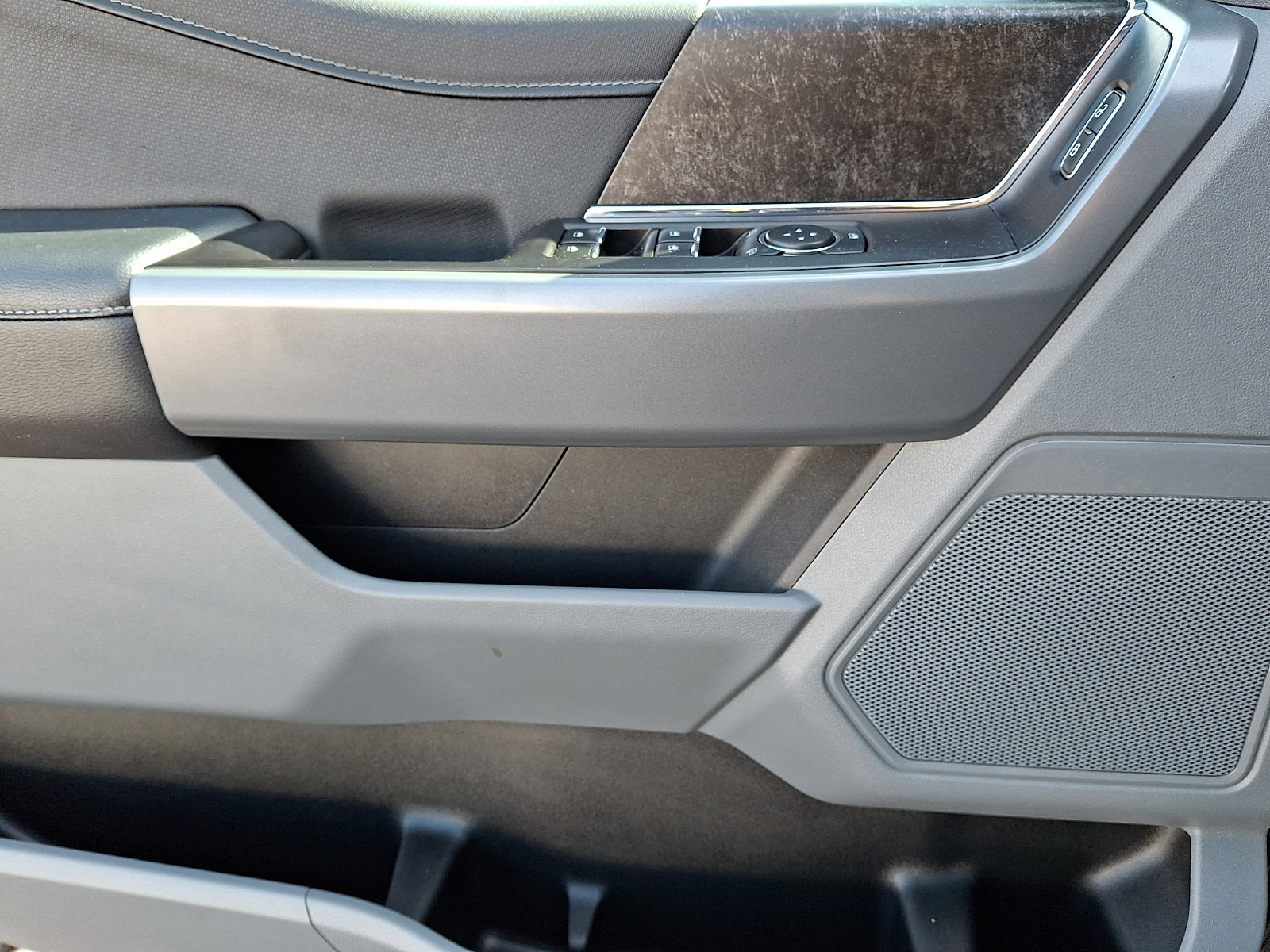 Certified 2022 Ford F150 XLT w/ Equipment Group 302A High image 21