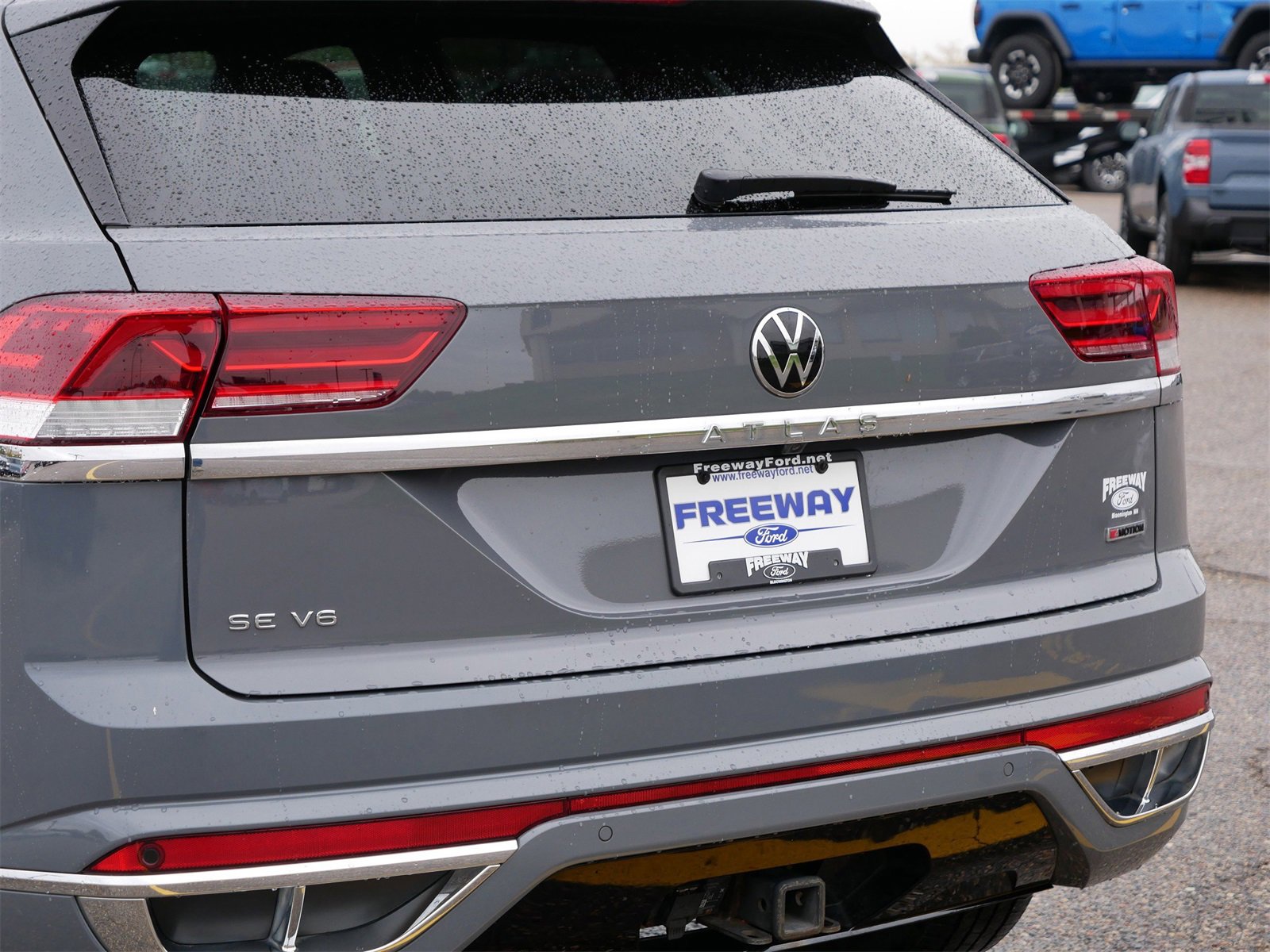 Used 2021 Volkswagen Atlas Cross Sport SE w/ Panoramic Sunroof Package image 10