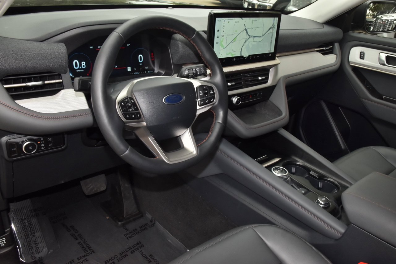 Certified 2025 Ford Explorer Active w/ Active Comfort Package RWD image 33