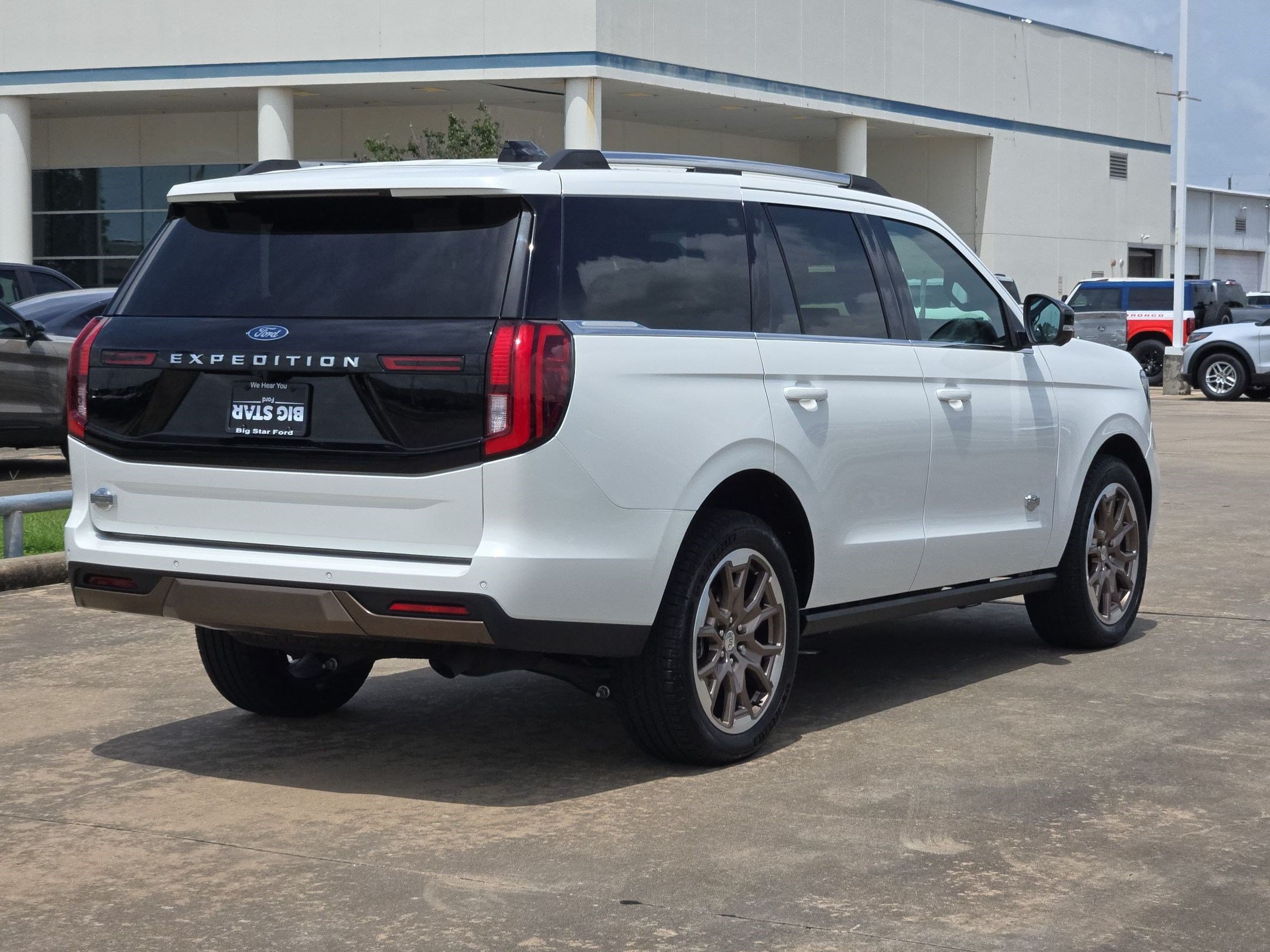 Certified 2026 Ford Expedition King Ranch AWD/4WD image 3