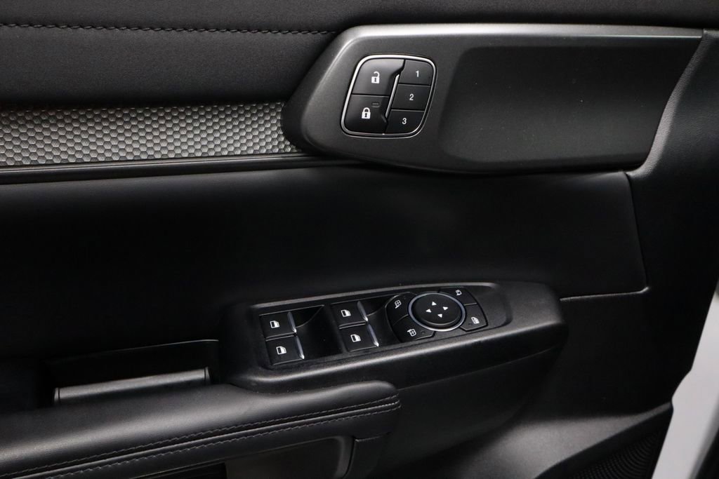 Certified 2025 Ford Ranger Raptor AWD/4WD image 21