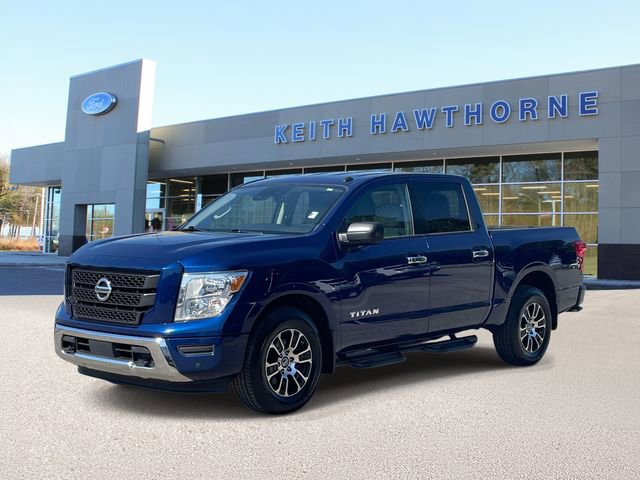 Used 2021 Nissan Titan SV w/ SV Convenience Package AWD/4WD image 3