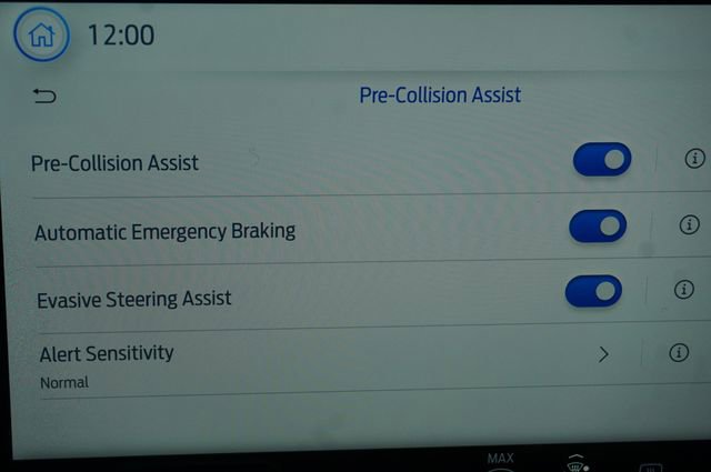 Certified 2025 Ford Maverick XLT w/ XLT Luxury Package AWD/4WD image 22