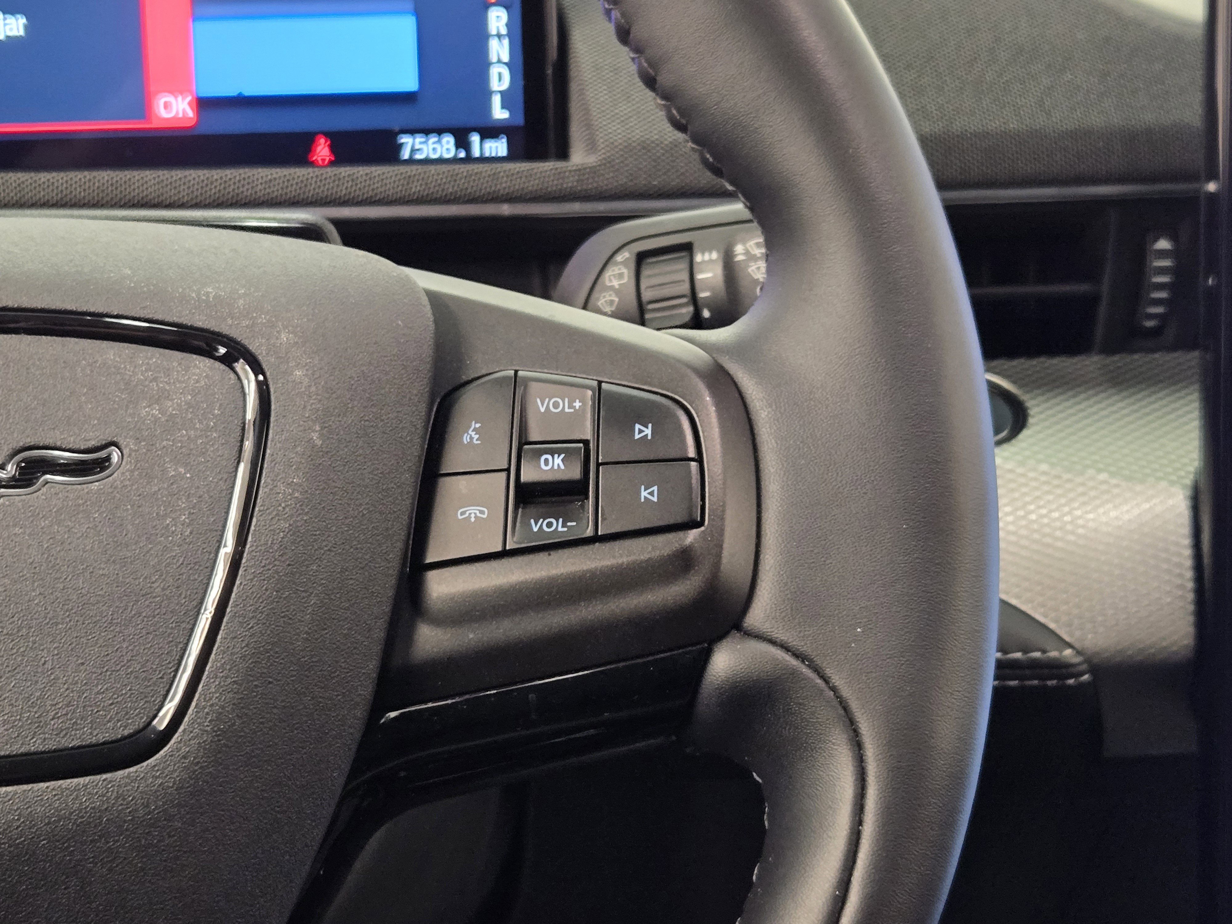 Certified 2023 Ford Mustang Mach-E Select w/ Comfort Package Lite image 27