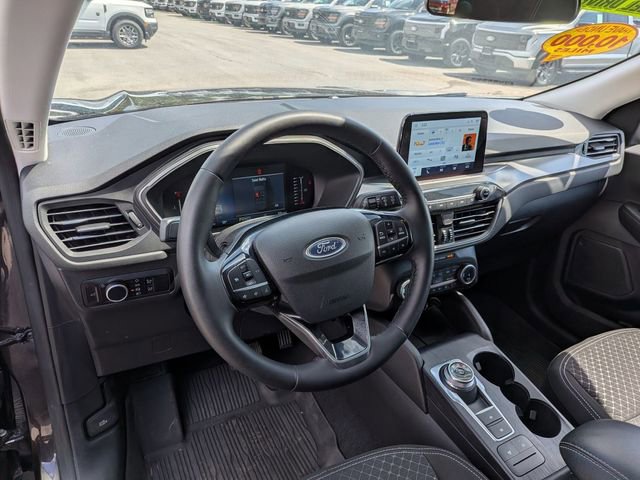 Certified 2023 Ford Escape Active AWD/4WD image 7