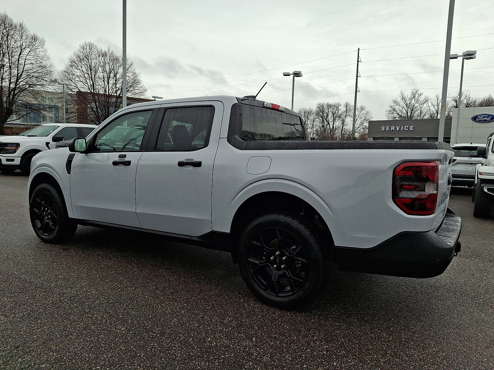Certified 2025 Ford Maverick XLT w/ XLT Luxury Package image 4