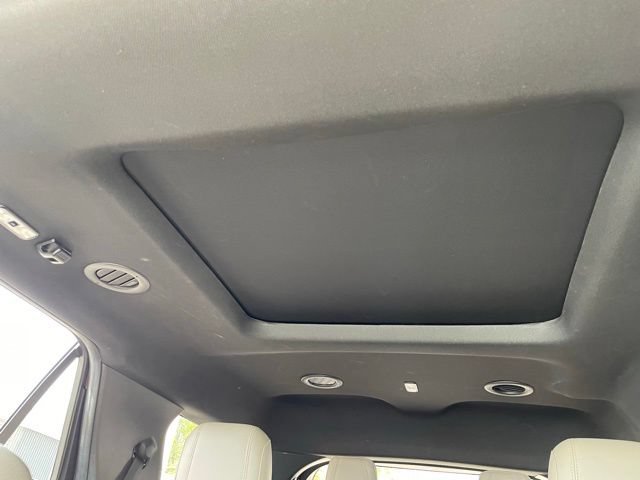 Certified 2018 Ford Explorer XLT w/ Equipment Group 202A AWD/4WD image 26