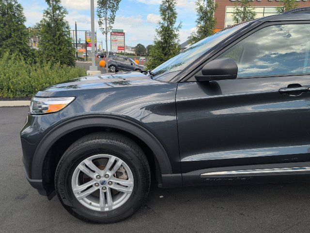 Certified 2023 Ford Explorer XLT AWD/4WD image 2