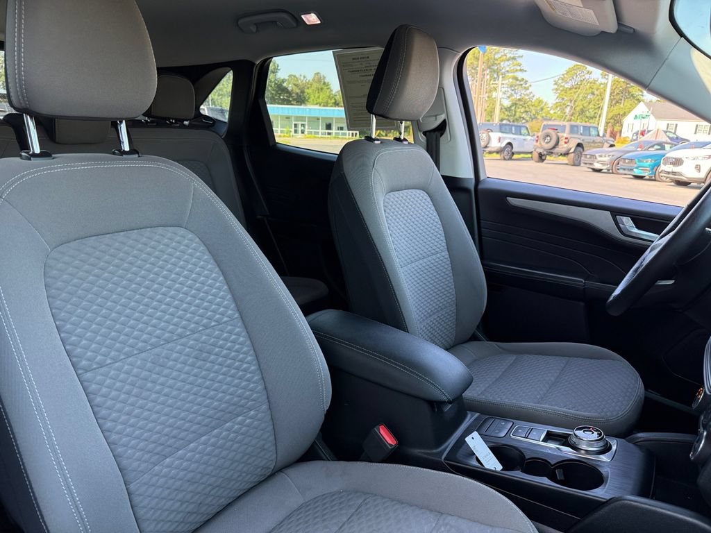 Certified 2021 Ford Escape SE w/ Cold Weather Package FWD image 20