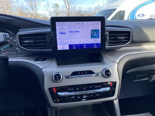 Certified 2023 Ford Explorer XLT w/ Equipment Group 202A image 9
