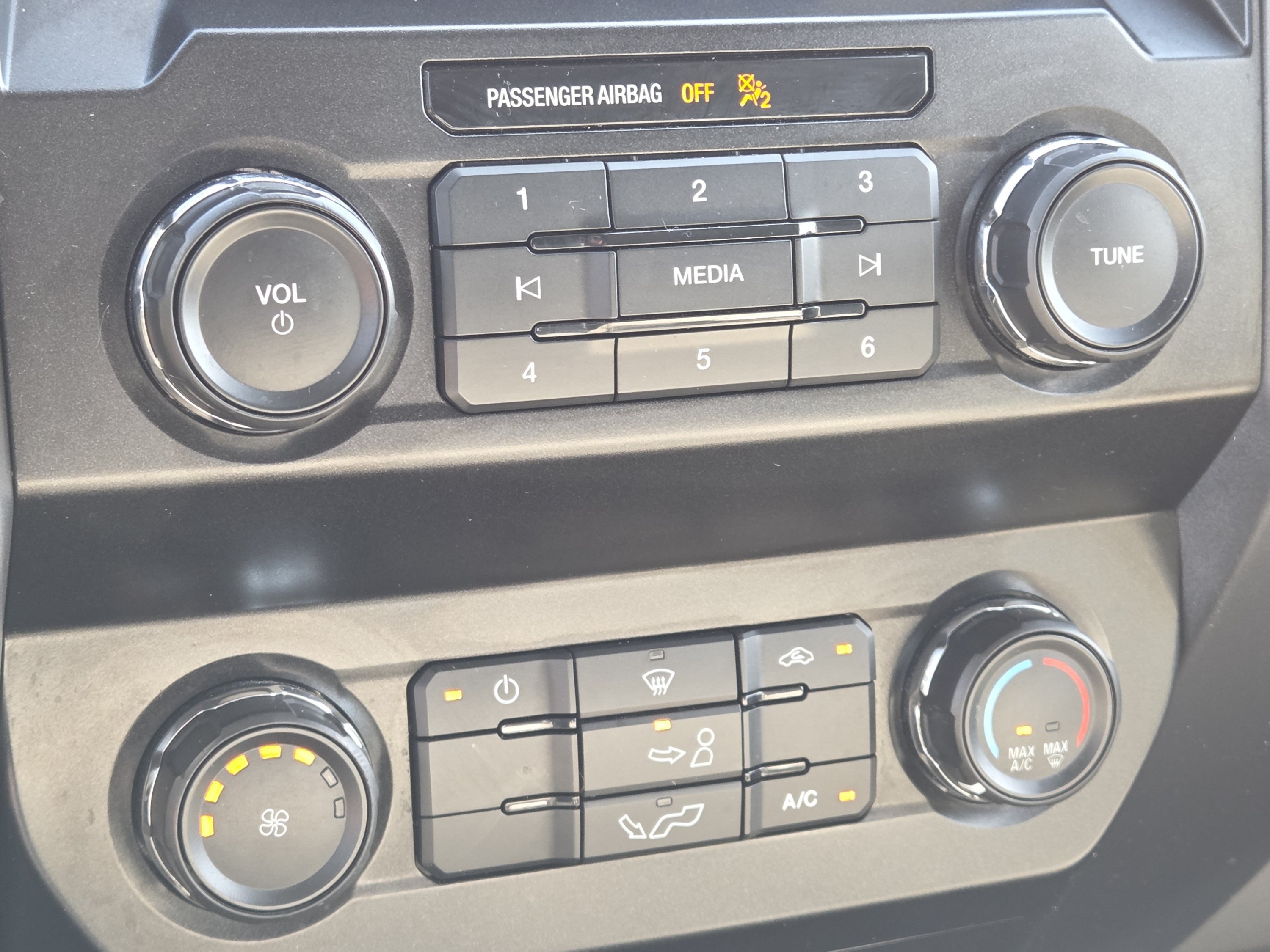 Certified 2019 Ford F150 XLT AWD/4WD image 34