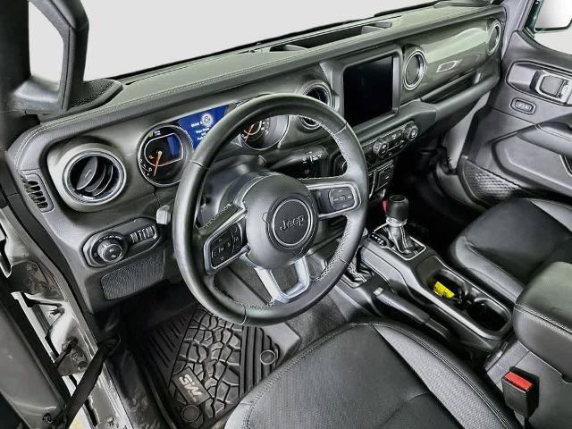 Used 2022 Jeep Gladiator Overland AWD/4WD image 2