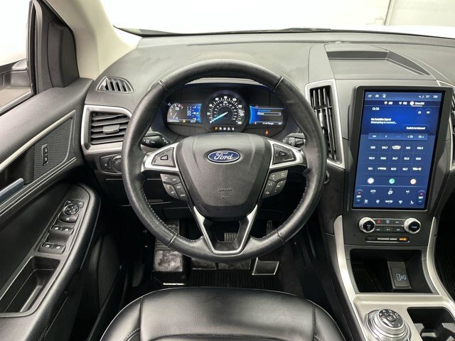 Certified 2024 Ford Edge SEL w/ Convenience Package AWD/4WD image 17