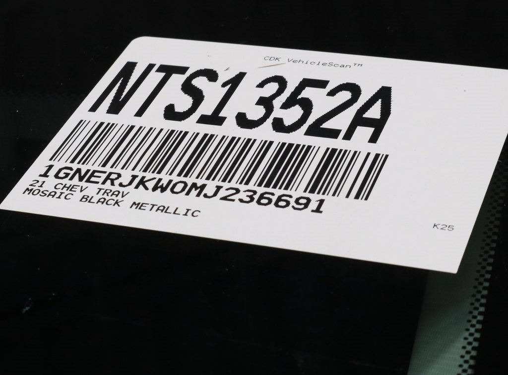 Used 2021 Chevrolet Traverse RS w/ LPO, Cargo Package image 37