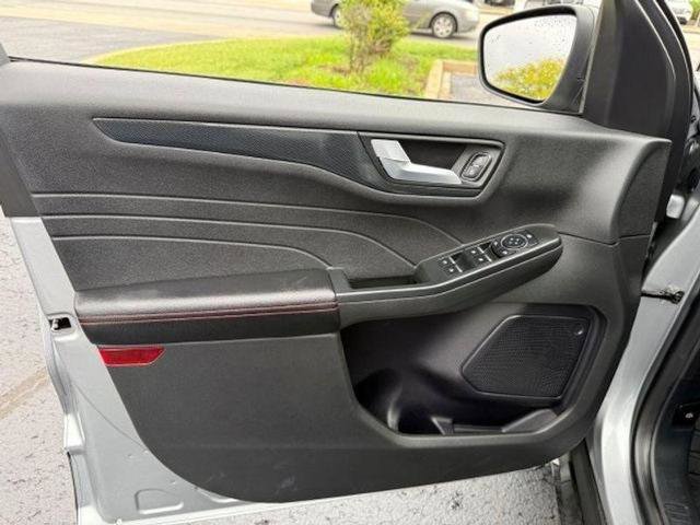 Certified 2024 Ford Escape ST-Line image 8
