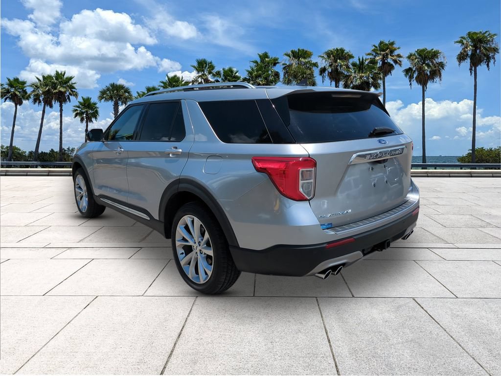 Certified 2022 Ford Explorer Platinum w/ Equipment Group 601A AWD/4WD image 5