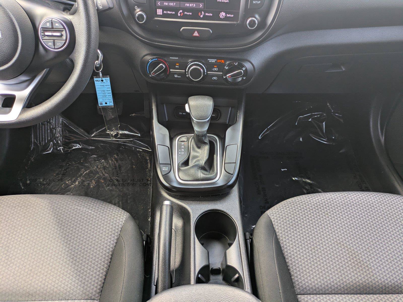 Used 2024 Kia Soul LX w/ Option Group 015 FWD image 18