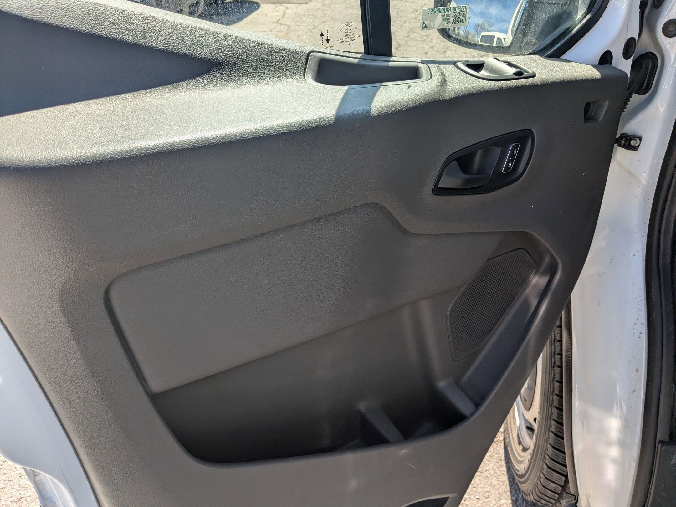 Certified 2024 Ford Transit 150 Low Roof image 17