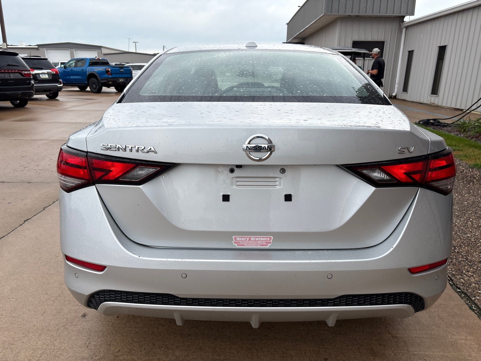 Used 2022 Nissan Sentra SV FWD image 9