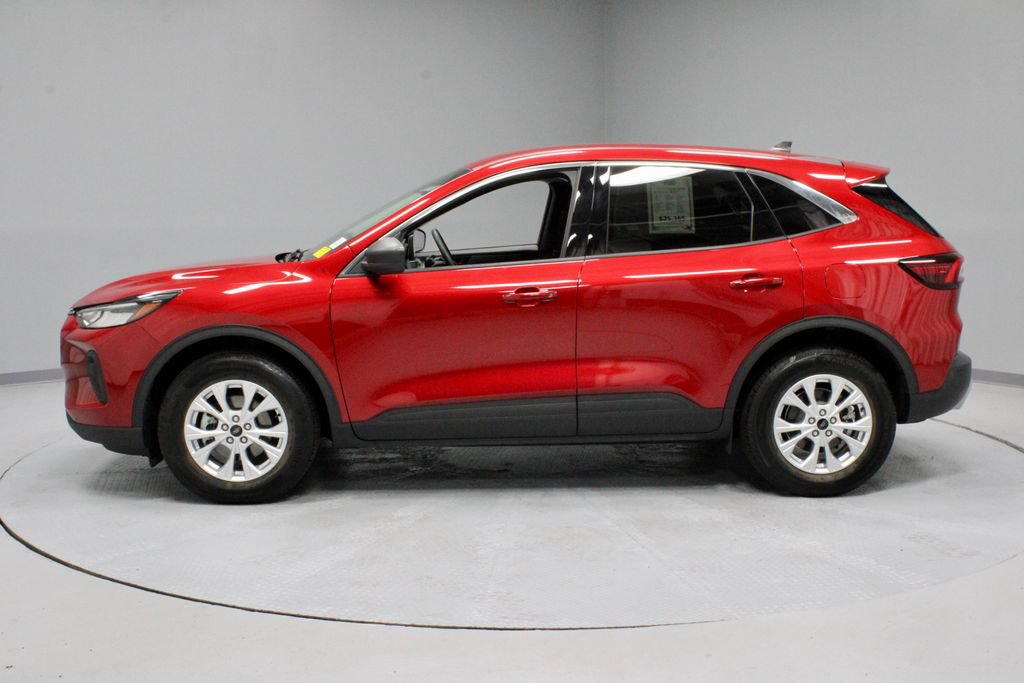 Certified 2023 Ford Escape Active AWD/4WD image 8