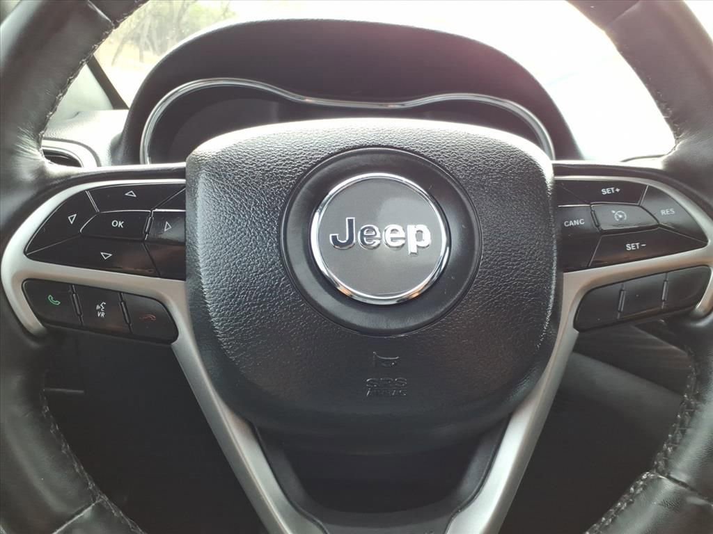 Used 2022 Jeep Grand Cherokee Laredo X image 25