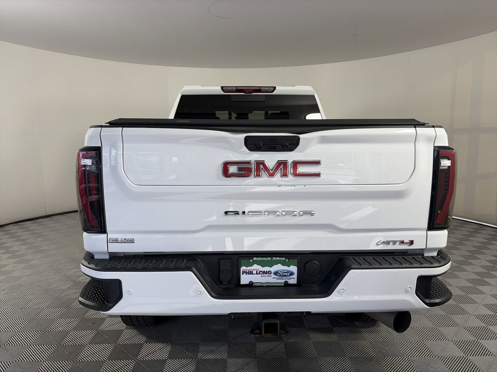 Used 2024 GMC Sierra 3500 AT4 w/ Technology Package image 4