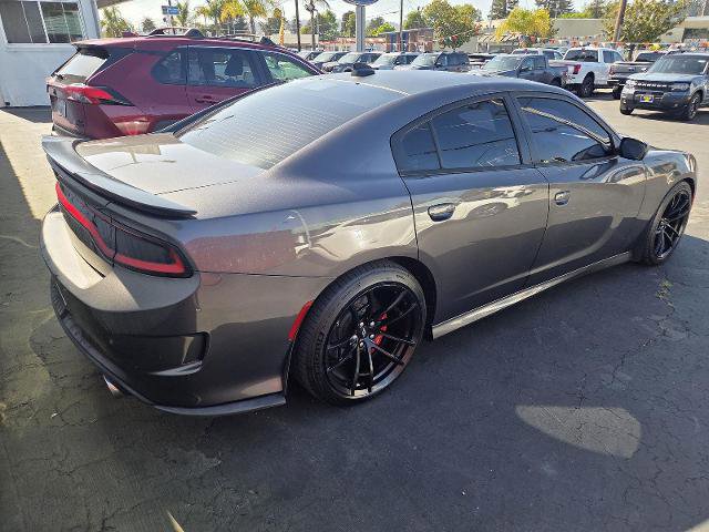 Used 2018 Dodge Charger R/T RWD image 8