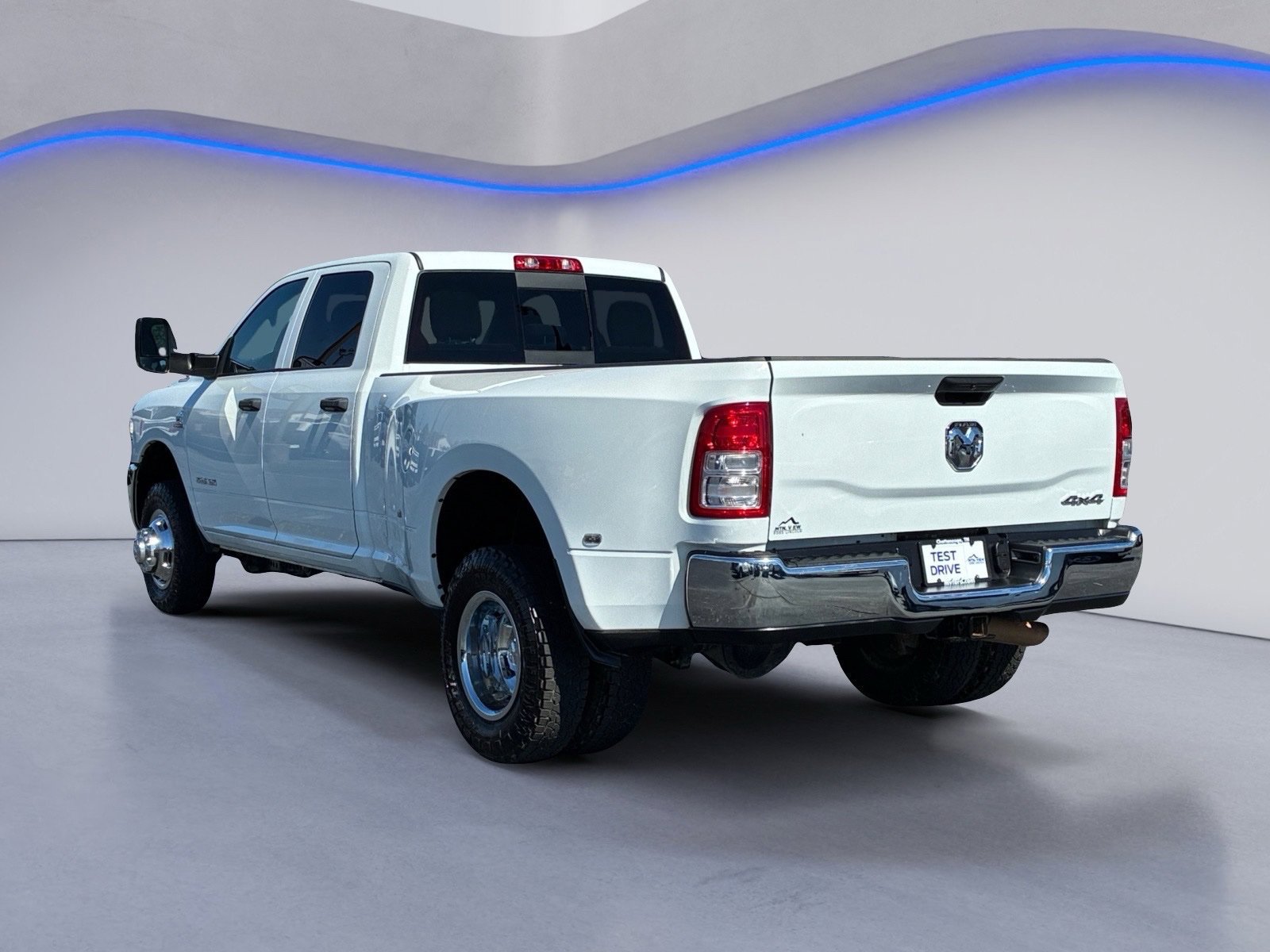 Used 2022 RAM 3500 Tradesman AWD/4WD image 3