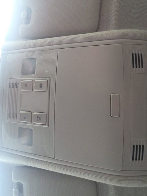 Used 2019 Volkswagen Tiguan SE AWD/4WD image 27